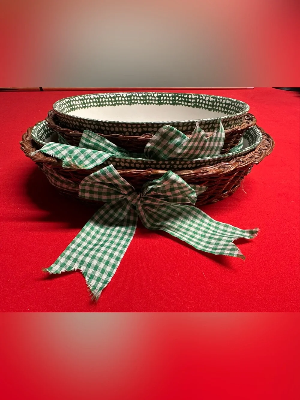 VINTAGE COW CASSEROLE BAKING DISH IN WICKER BASKETS  9